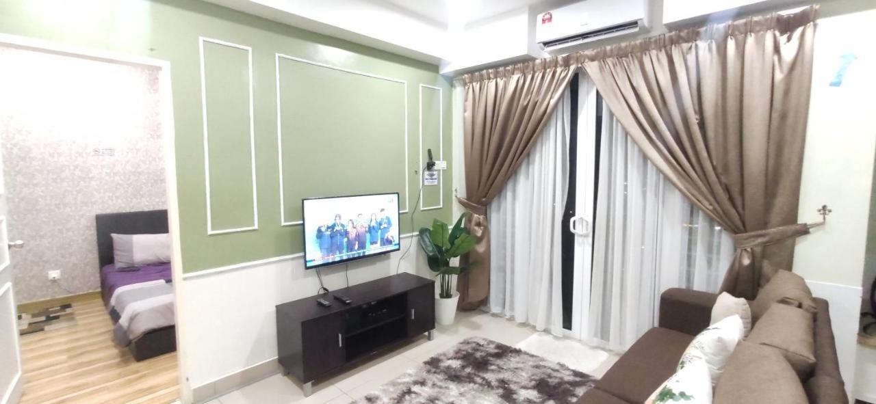 Апартаменты Dperdana -Dinies Pool,Wifi, Centre Of Kota Bharu, 4-5 Pax Экстерьер фото