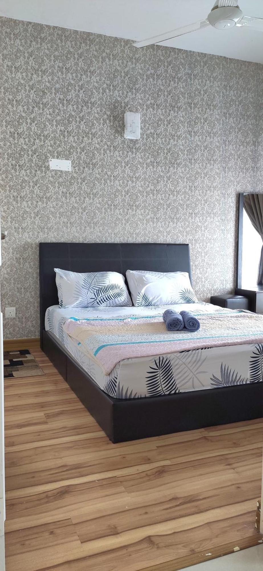 Апартаменты Dperdana -Dinies Pool,Wifi, Centre Of Kota Bharu, 4-5 Pax Экстерьер фото