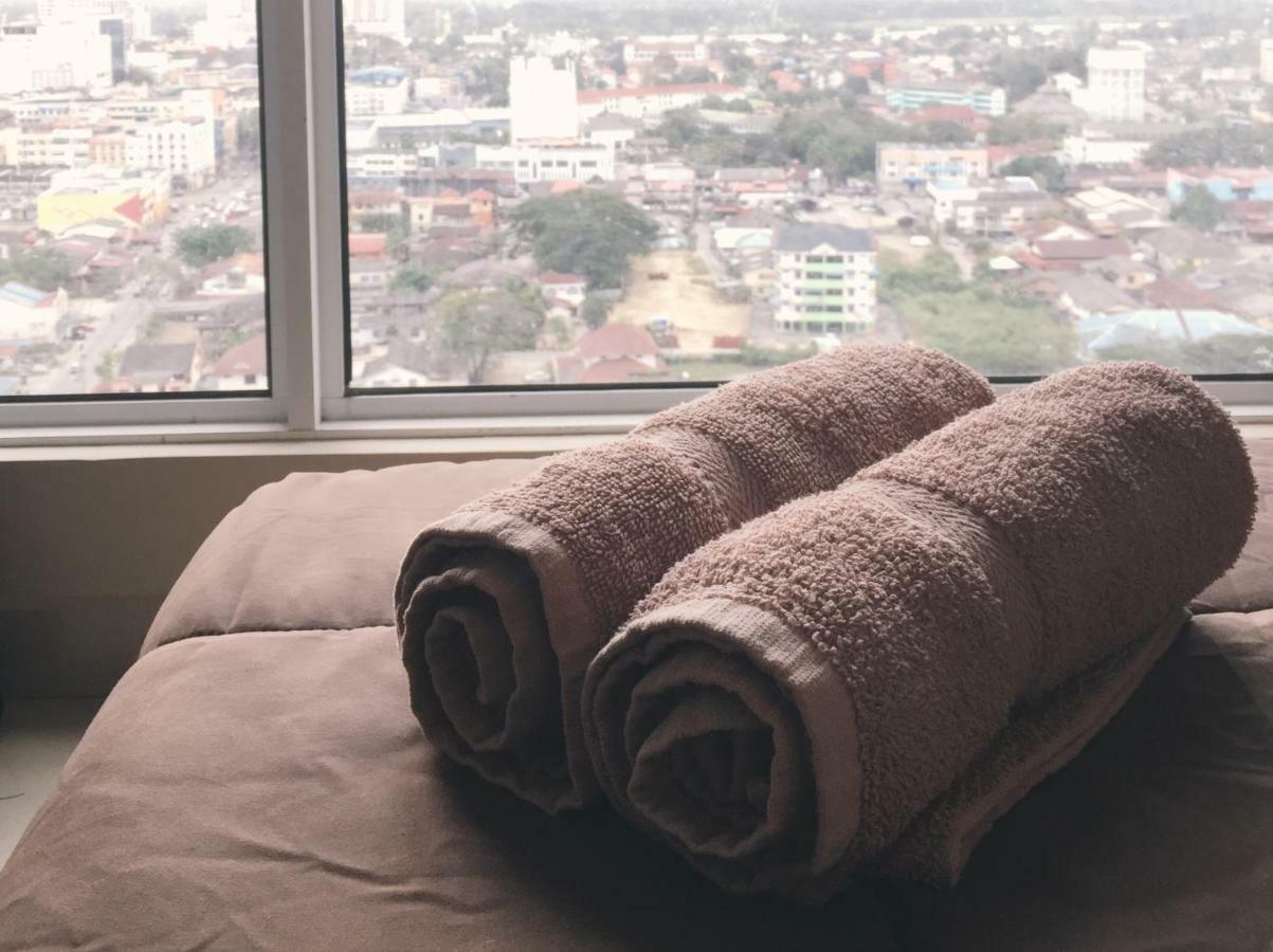 Апартаменты Dperdana -Dinies Pool,Wifi, Centre Of Kota Bharu, 4-5 Pax Экстерьер фото